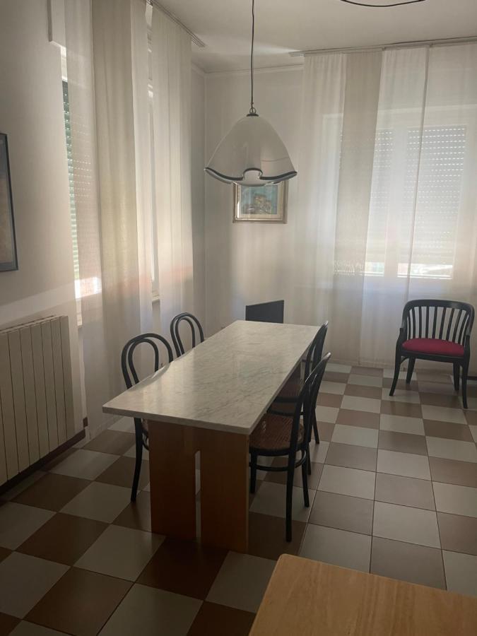 Central Home 斯培西亚 外观 照片